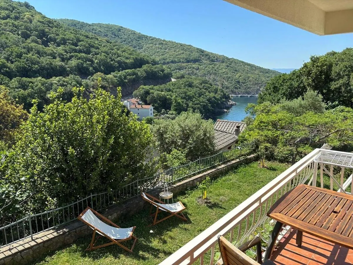 Island Home Green Escape Cres Porozina 0*,